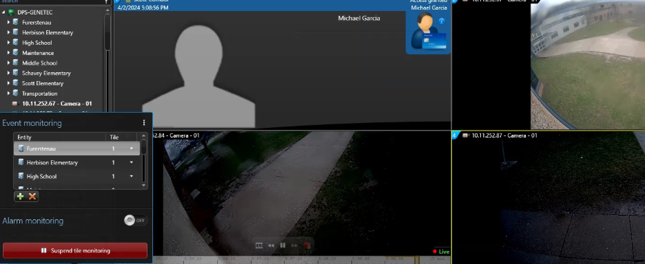 A screenshot of a video chat

Description automatically generated